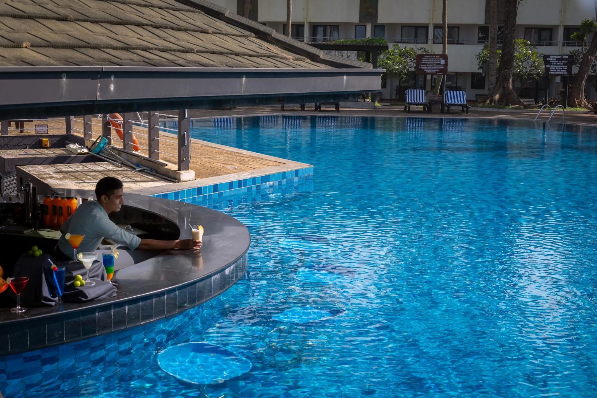Tangerine Beach Hotel Kalutara Exteriör bild
