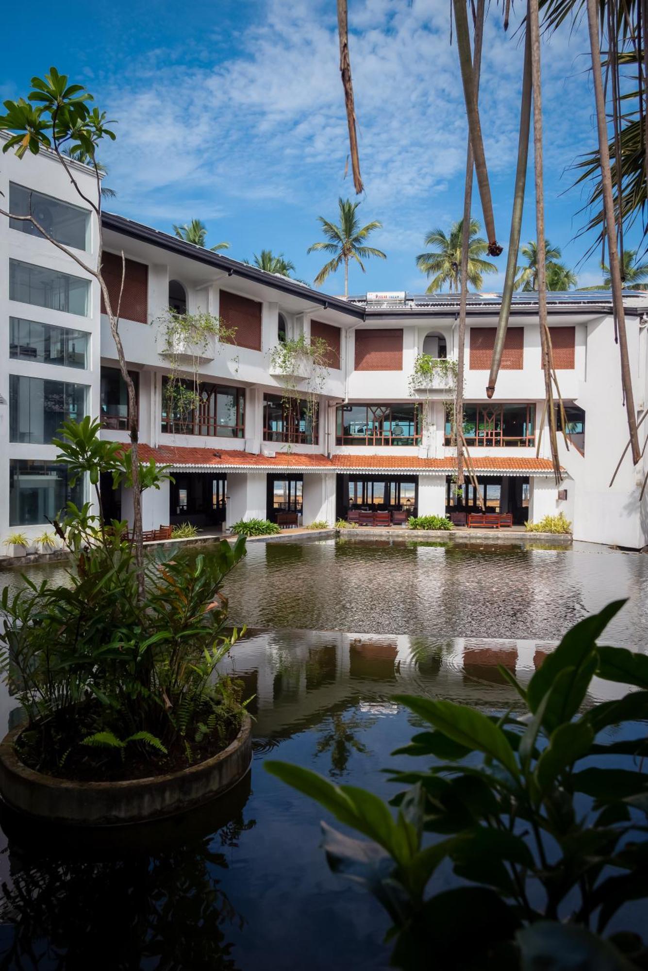Tangerine Beach Hotel Kalutara Exteriör bild