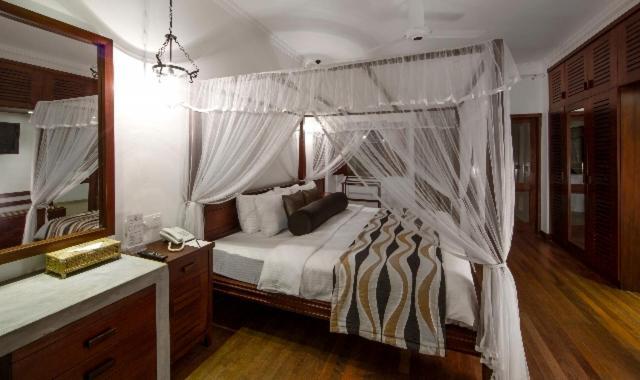 Tangerine Beach Hotel Kalutara Exteriör bild